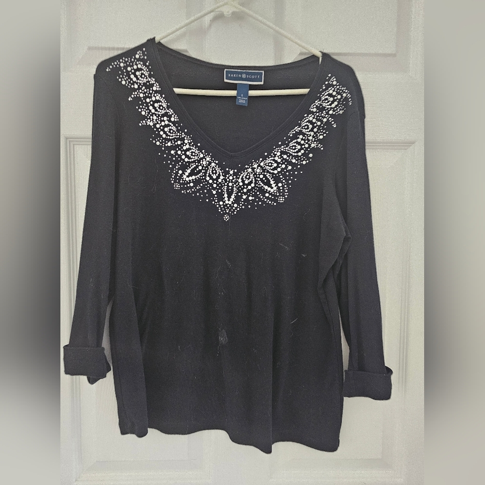 Women's clothing